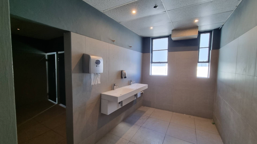 To Let commercial Property for Rent in Woodstock Western Cape